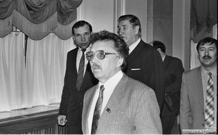 Фотографии со Съездов Народных Депутатов РСФСР