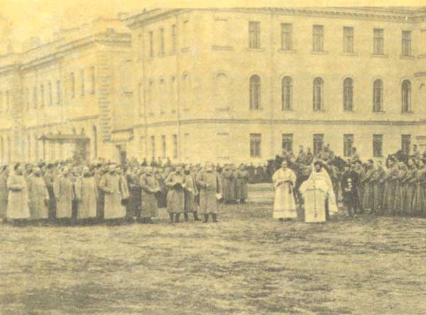 Молебен в Михайловском артиллерийском училище
