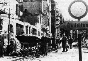 Восстановительные работы в Берлине. 1946 г. Восстановительные работы в Берлине. 1946 г.
